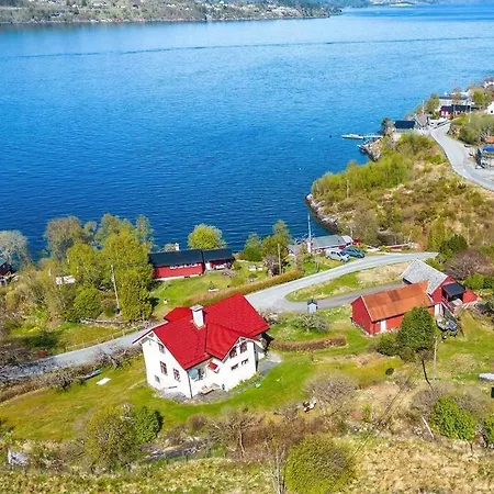 Holiday home Historic Fjord-view *